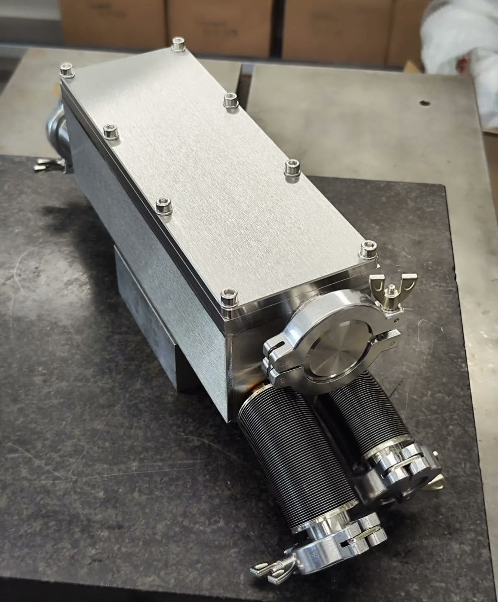 scanwel's tweet photo. Take a look at what our experienced manufacturing team have produced recently! 🤩 

For information on how we can support you with your bespoke requirements for vacuum, surface and nanoscience, please use the contact from in the link below ⬇️ 

https://t.co/CoDVRolbnW https://t.co/NTnRXvXQl7