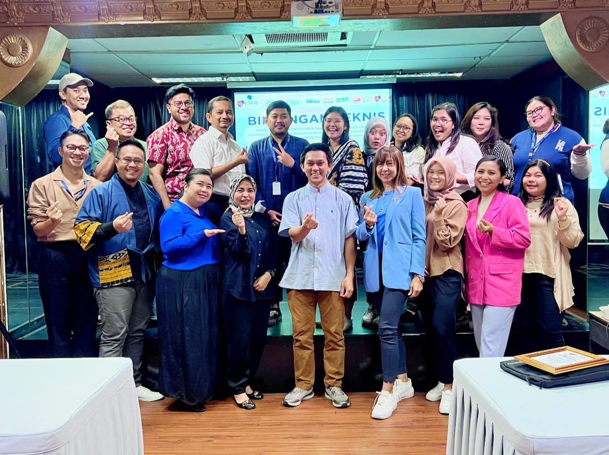 candyhernandez's tweet photo. Thank you Dr. Alfi for sharing best practices from IPB! Sharing knowledge of two great Educational Institution on Sustainable Development Goals or the SDGs All the best and success for us on THE University Impact Rankings for SDG 2023. With LSPR SDGs Centre Team ♥️🌹 https://t.co/1IlkbgbM2g