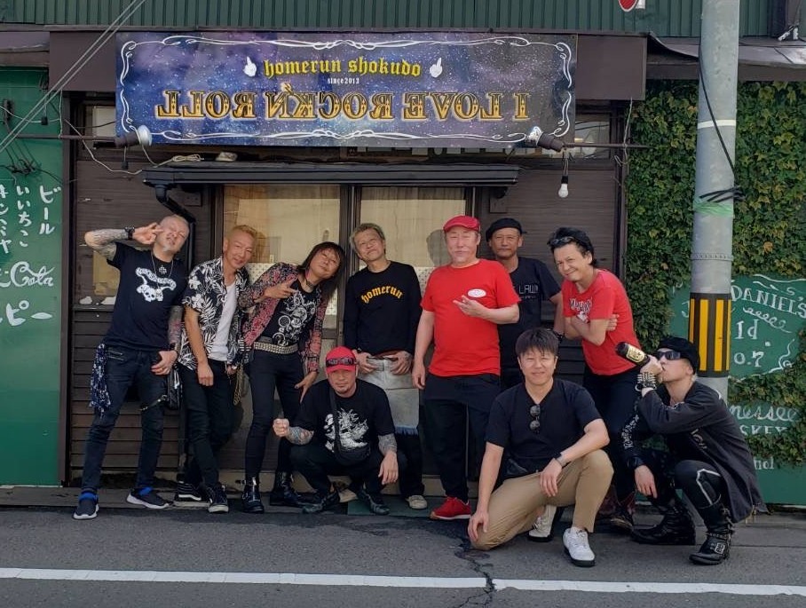 hemi_japan's tweet photo. 仙台の最終目的地 "ホームラン食堂"にて
仙台の皆さん、お世話になりました🔥
#hemispherical
#dragonxscrew
#maxoverheat
#nakedyeggs https://t.co/2yLVmusUEx