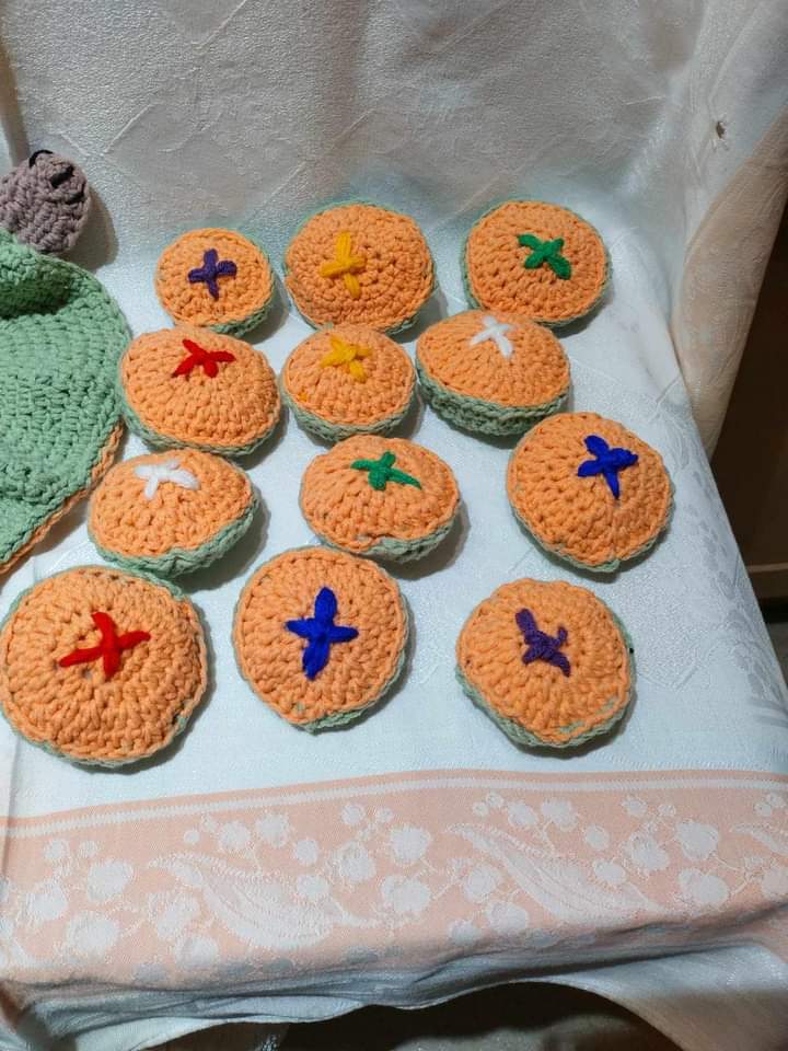 EGLR1's tweet image. #handcrafted A bespoke take on the classic game snap! The mini tokens fit into the turtle (as her babies). You turn them over and try to make a pair. Very fun and easy to transport for children.  donation of £20 
 Melissa 
facebook.com/profile.php?id… Melissanewman123@gmail.com