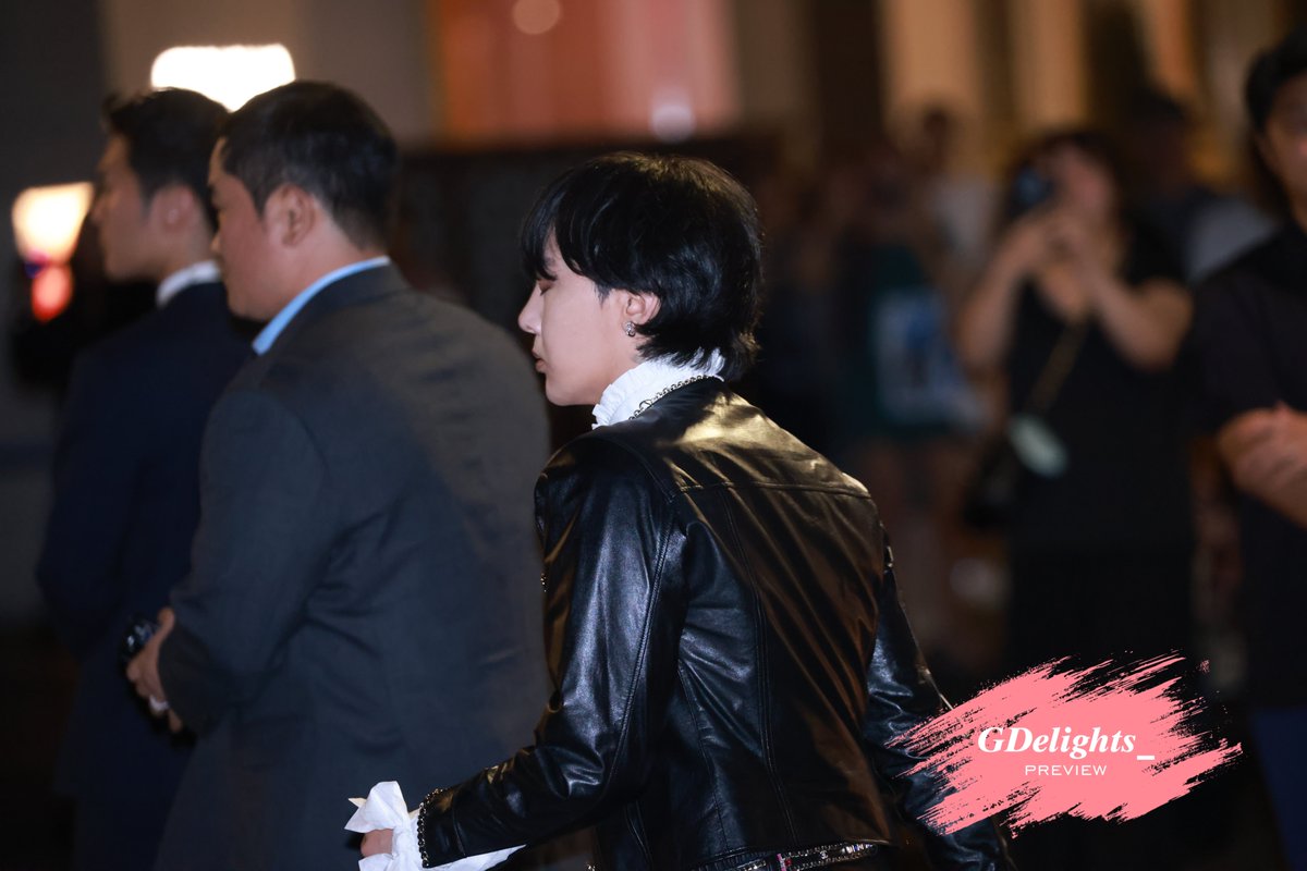 GDelights_'s tweet photo. 230906  Chanel Activity 출근

Preview 2

🖤🤍🖤🤍🖤🤍🖤

#GDRAGON #GD #KWONJIYONG #지드래곤 #지디 #권지용 #权志龙 #PEACEMINUSONE https://t.co/N4k6sqjv9W