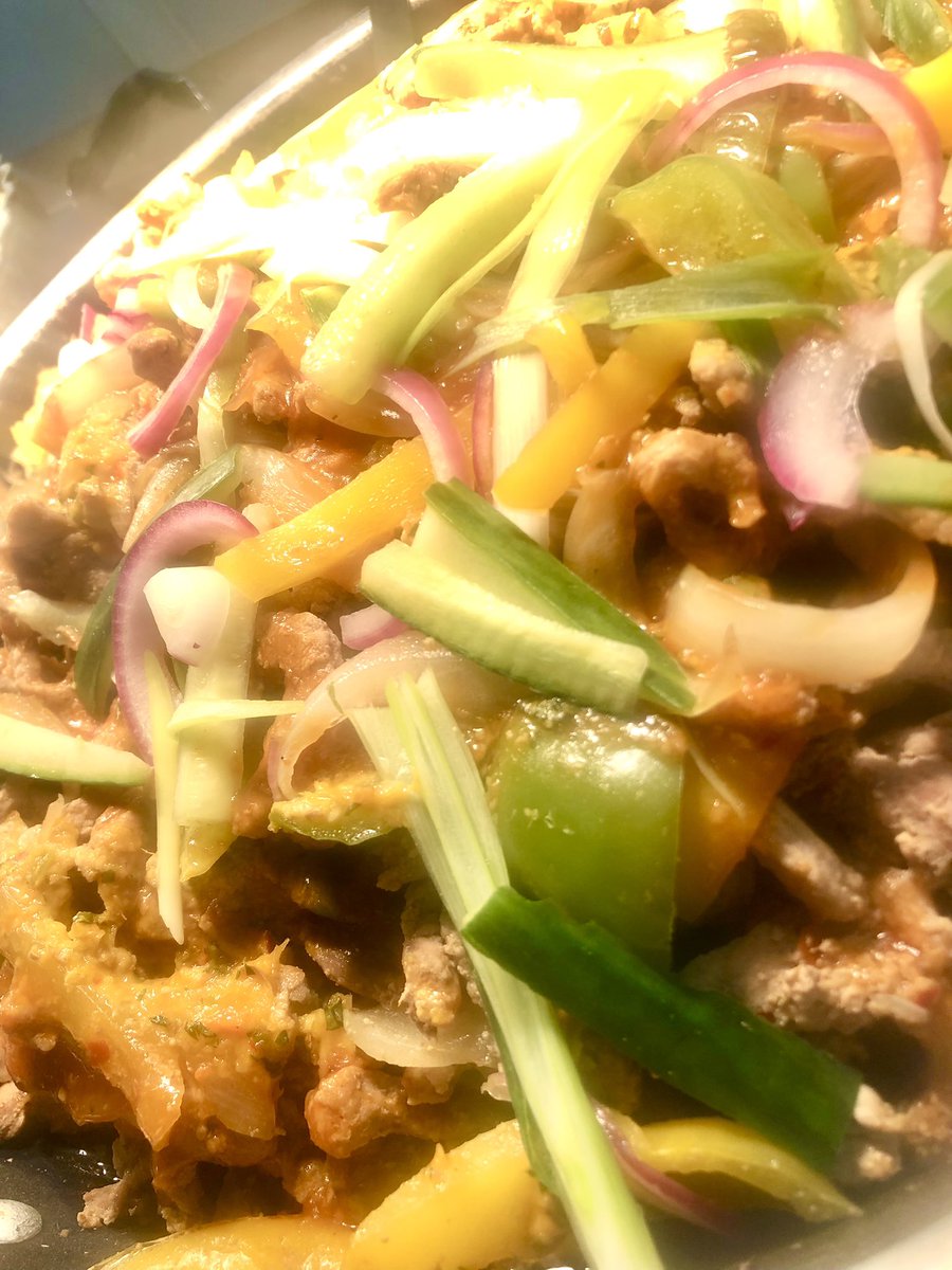 ChefEdwards68's tweet image. Great to have the Welly Community back this week welcome all from the catering Sodexo Team…. Char Sui Pork, Bao Buns, amazing salads on this hot day 🥗👨🏼‍🍳🥗👨🏼‍🍳 @TimFurn @SodexoUK_IRE @SodexoSchools @Antboy7327 @suniyah09 @Welly_Community