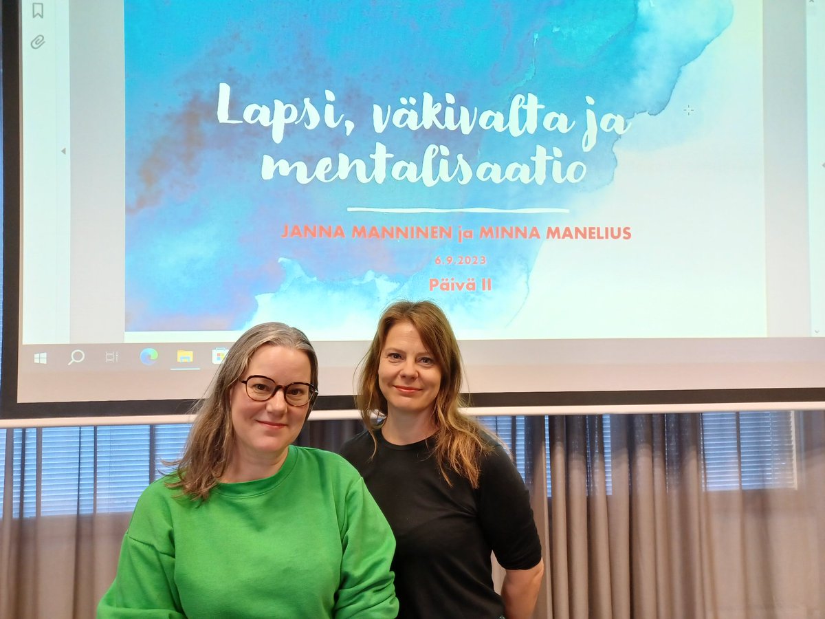 Lapset ja väkivalta -lisäkoulutuksessamme sosiaalityöntekijöille antoisat ja keskustelevat lähipäivät mentalisaatiosta, jotka vetivät timanttiset kouluttajat <a href="/JannaRantala/">Janna Manninen</a> ja <a href="/MManelius/">Minna Manelius</a>. "Olisipa tästä ollut jo peruskoulutuksessamme", kuului osallistujilta.