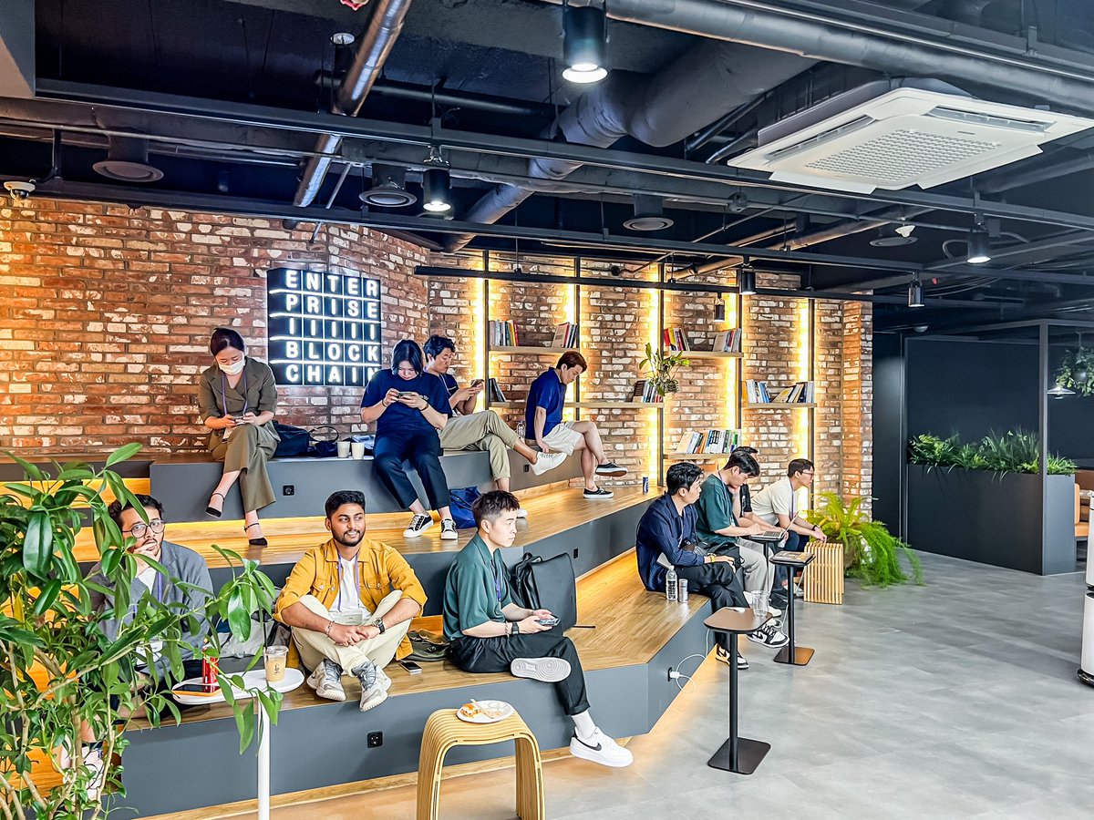 #KBW2023 

Ecosystem Growth Director <a href="/cemarcann/">cem 🌎 Axia8 ∞</a> connects with the Global Developer Community Lead of <a href="/0xPolygonDevs/">0xPolygonDevs</a> to discuss:

“New Gaming Experiences Powered by <a href="/circle/">Circle</a> and @0xPolygonLabs”

Extremely insightful view into our #Web3 Services and #Developer tools

#USDC