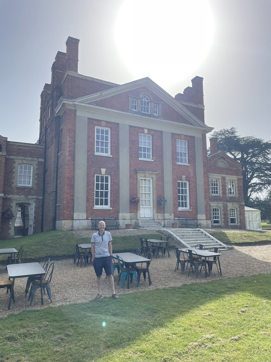 Exciting announcement, I am now the recommended magician and magical wedding emcee at Warbook House Hotel - what’s special about Warbook House?  I was also married here. #magician #weddingmagician #weddingemcee #weddinghost #berkshireweddingmagician #hampshireweddingmagician