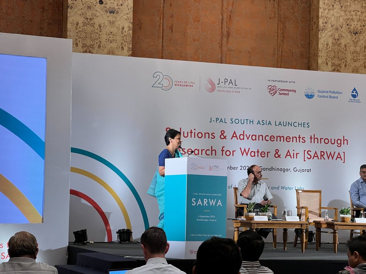 InfoGujarat's tweet photo. Secretary, DDWS delivered a keynote address on #JalJeevanMission at the launch of 'Solution & Advancements through Research for Water & Air (SARWA)' organised by @JPAL_SA today at #Gandhinagar, #Gujarat.
#CleanAirWater #HarGharJal #ProPlanetPeople 🌍 https://t.co/tZ3Om7cbQF