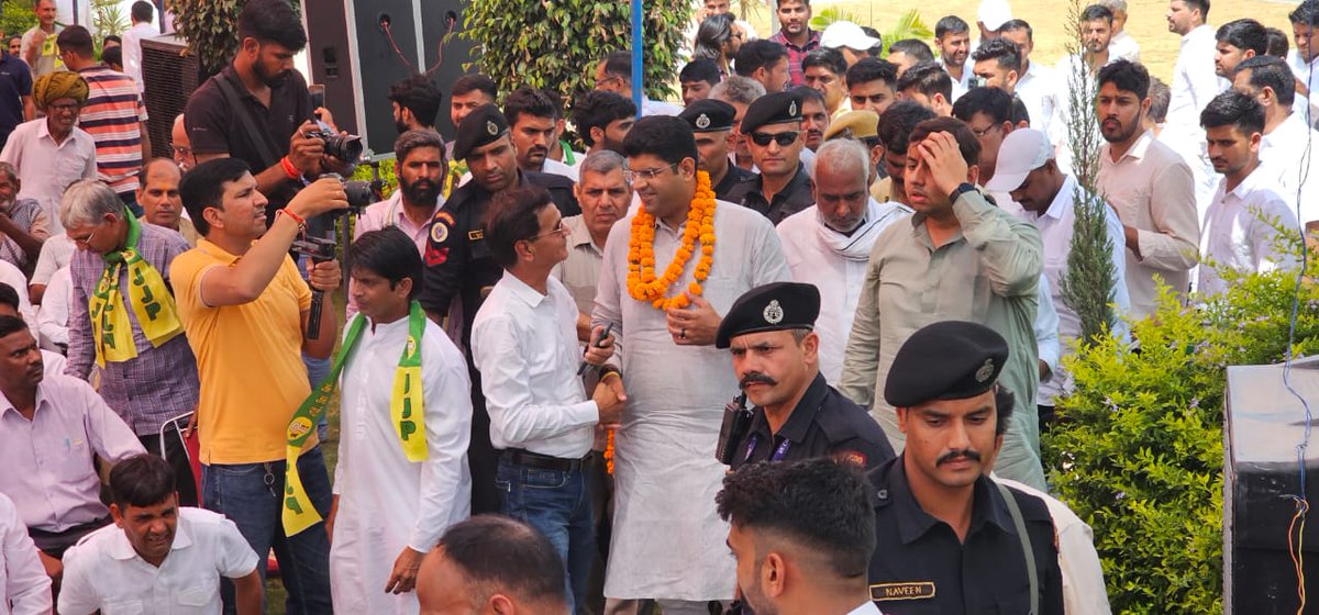 UnhaniTeam's tweet photo. सीकर के मिलन गार्डन में पहुंचे हरियाणा के उपमुख्यमंत्री श्री दुष्यंत चौटाला। किसान- नौजवान सभा को किया सम्बोधित।
सीकर के जिला खेल स्टेडियम में 25 सितम्बर को मनाई जाएगी ताऊ की जयंती।
@Dchautala https://t.co/4YKgXDsYDm