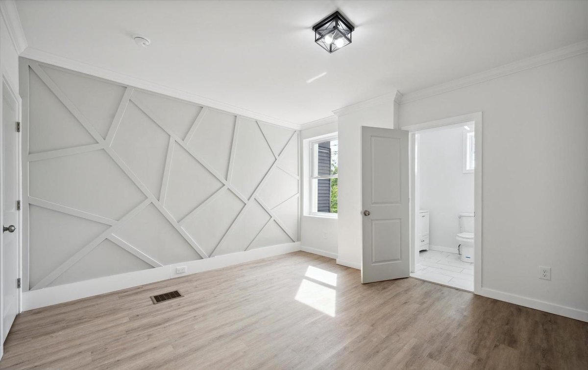 TheSivelGroup's tweet image. Get ready to move into the newly renovated 6 Willig Ave! This super charming 2-bedroom, 2-bathroom home is on a quiet block in beautiful Fishtown.

search.thesivelgroup.com/brightmls/6-PA…

#perfectlocation #newlyrenovated #walktoeverything #dreamreantal #onthemarket #theprettycities