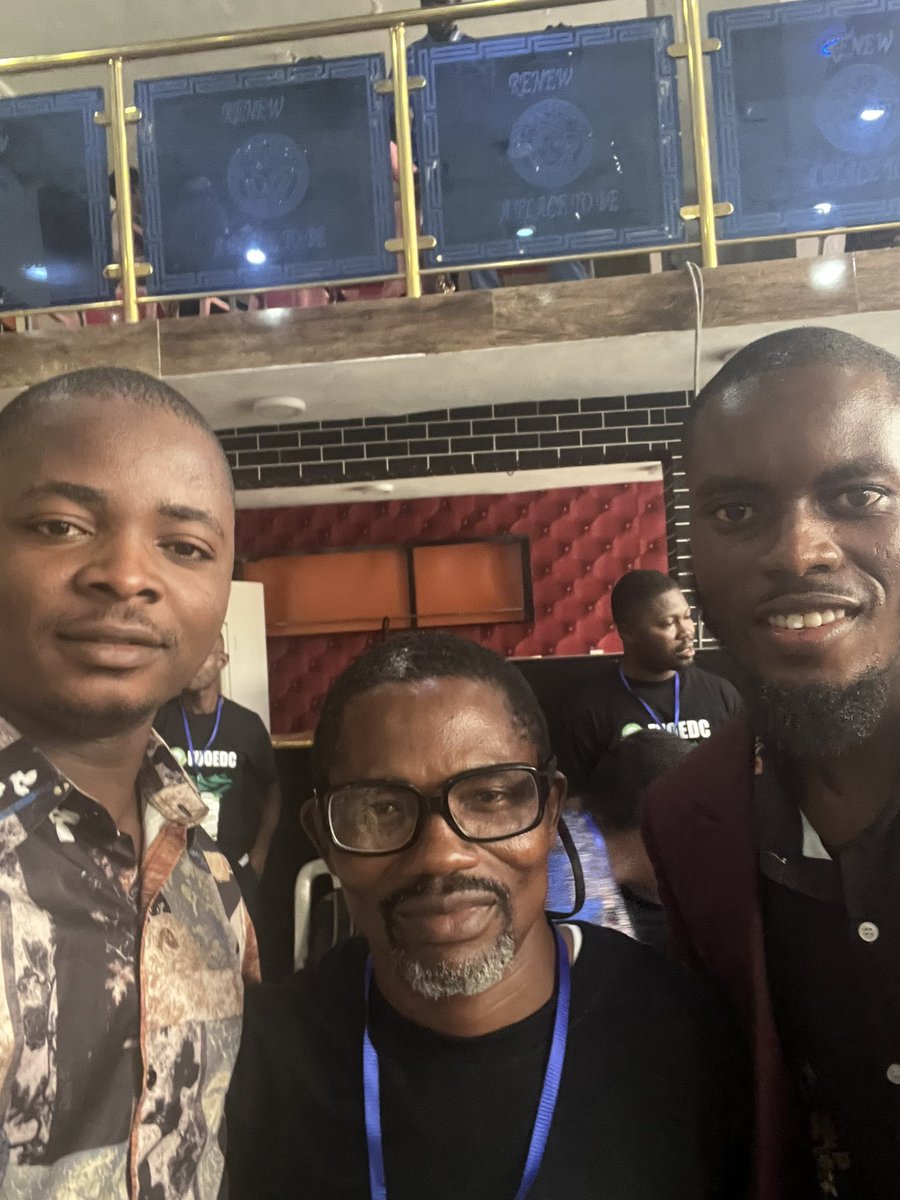 udokikedaniel's tweet photo. It was a nice moment @FUOEDC with @Mcerepi1 et FUOEDC official. #Entreprenureship
#FUOEDC https://t.co/Zpw6JSGQ1y