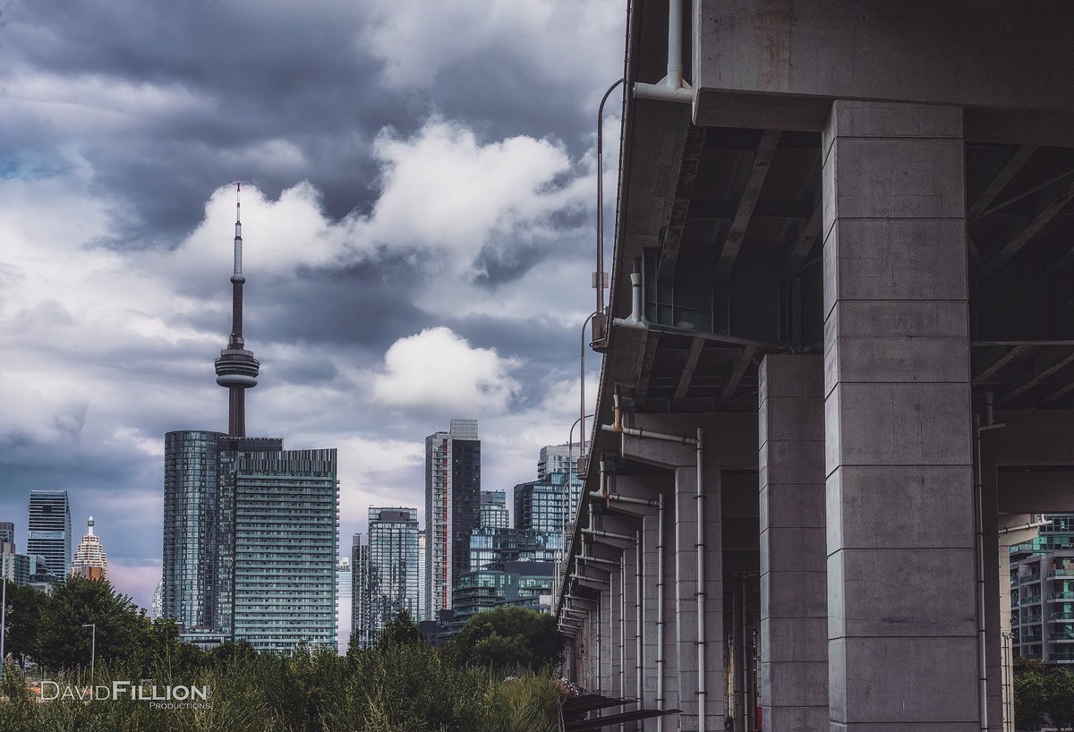 Gardiner Express towards Downtown Toronto🛣️

#toronto #gardinerexpressway #bridge #expressway #infrastructure #civilengineering #cntower #cntowertoronto #thesix #photograghy #hamiltonphotographer #gtaphotographer #sonyalpha #a65 #SonyAlphasClub #sonyImages #dfproductions