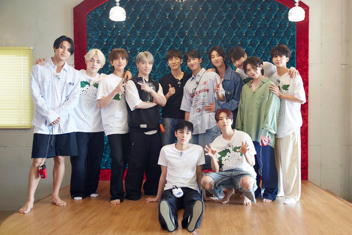 pledis_17's tweet image. [17'S] 클린 고잉세븐틴을 목표로 마무리된 &amp;lt;전참시 벌&amp;gt;

포도알은 잊은 채 점점 산으로 간 듯하지만
포도알이 뭐가 중요해❣

복작복작 세봉이들 노는 모습만 봐도 즐거워🤣

#호시의_사물개그는_편집되지_않았습니다😏
#다음_주는_안내면_진_거🤫