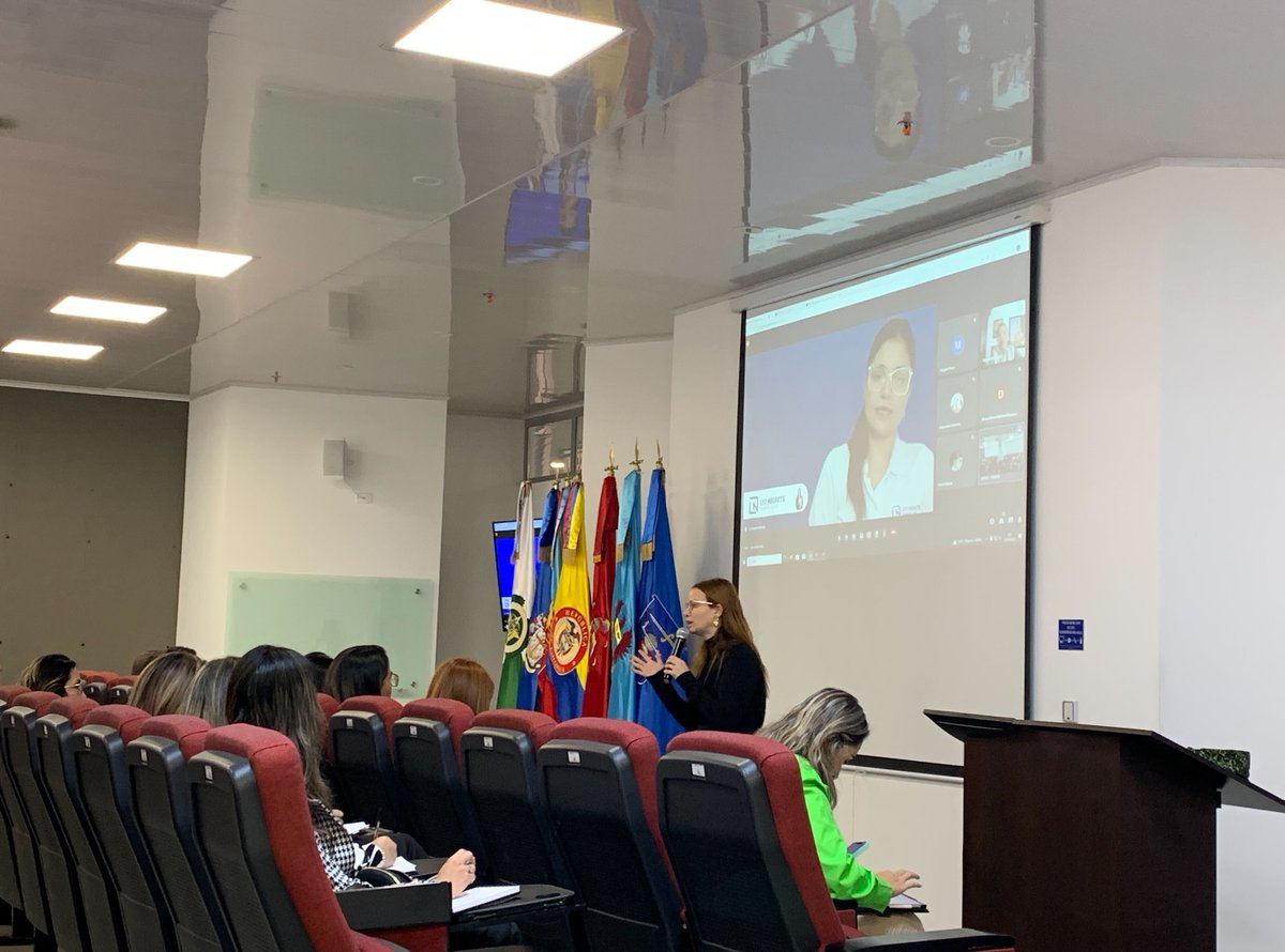 En alianza con <a href="/FundacionBD/">Fundación Bolívar Davivienda</a> y <a href="/EsdegCol/">Escuela Superior de Guerra Colombia</a>, asesores expertos de Cartagena, Bogotá y Argentina, estamos impartiendo un diplomado sobre dirección en organizaciones sociales, a 35 esposas de militares en Colombia. ¡Juntos, creamos historias de éxito y superación! 🚀