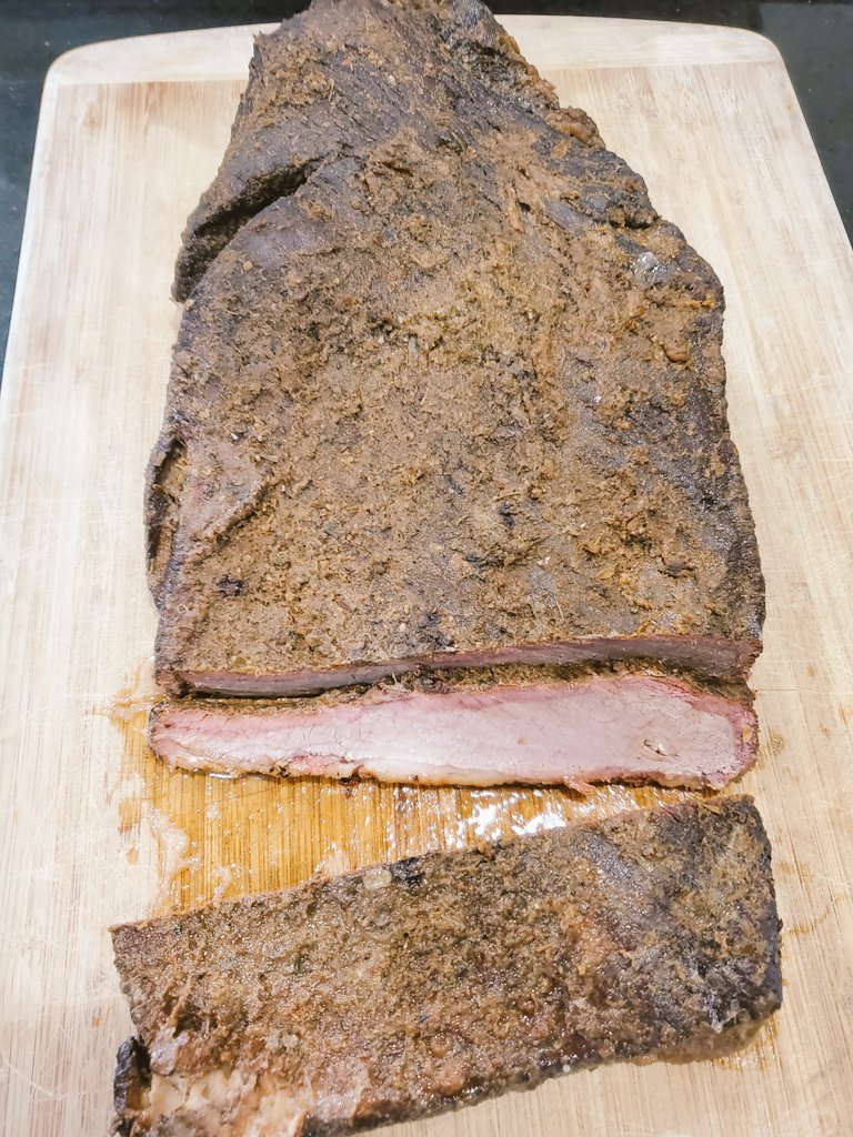 theiowabeefguy's tweet photo. Damn...still got it! Many hours later and it was one hella of a brisket for last night's supper #smokedmeats #beefitswhatsfordinner https://t.co/Mx2NXTJl6N
