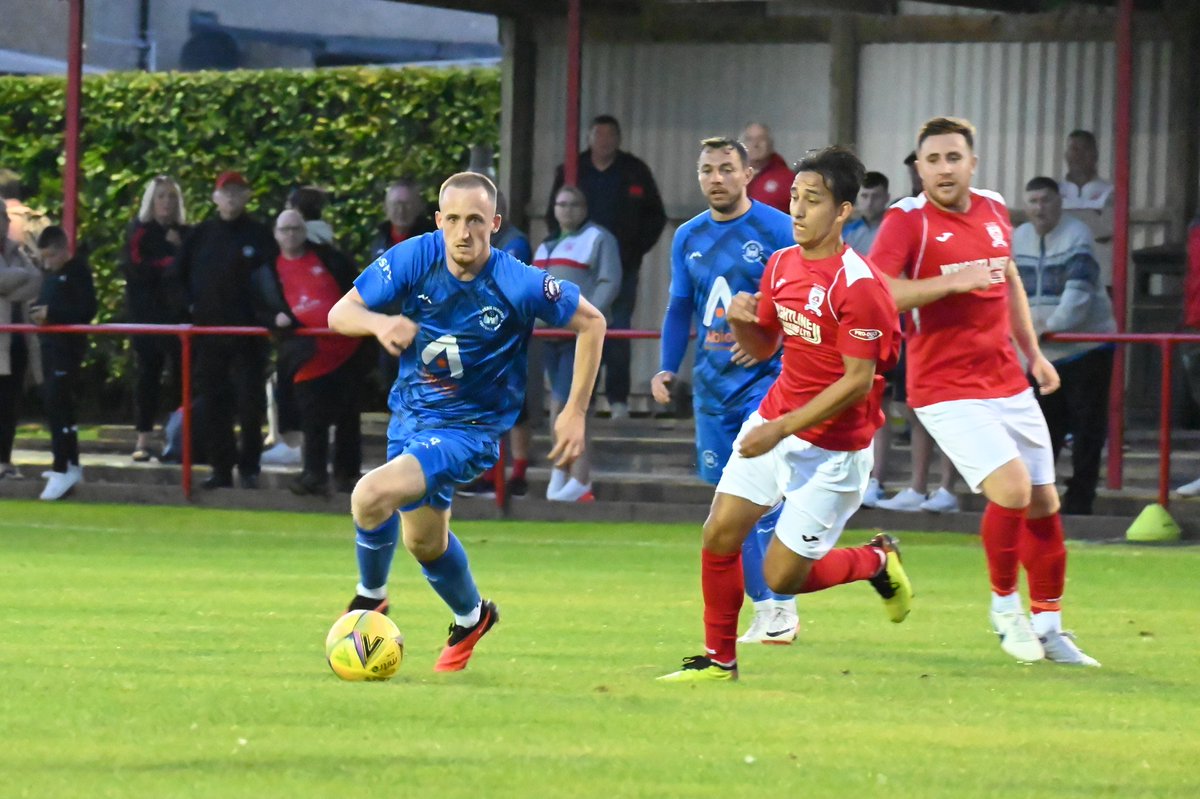 Another 2 goals from Ross Kavanagh last night helped Sauchie Juniors secure 3 valuable away points....⚽️