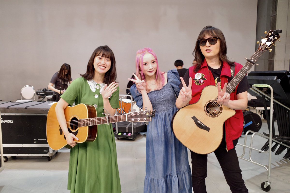 Peronica tweet media