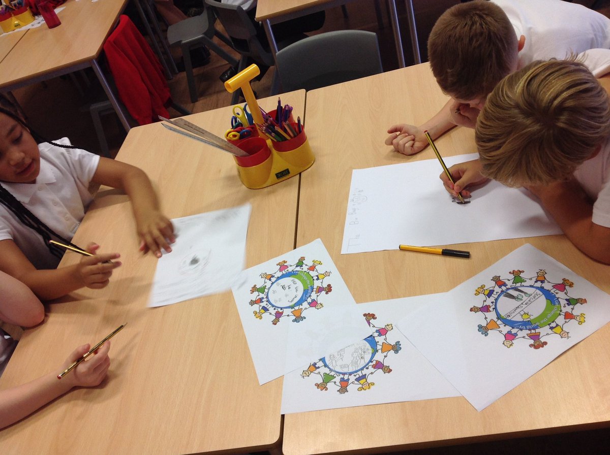 GCPYEAR4's tweet photo. It’s #PictureBookWeek and we are looking at ‘Change Sings’ by @TheAmandaGorman which is about a young girl inspiring others to make changes in the world. We used this to consider how we would change the world and in groups have started to form our own campaigns @PrimaryGreat https://t.co/oEx8fMM97y