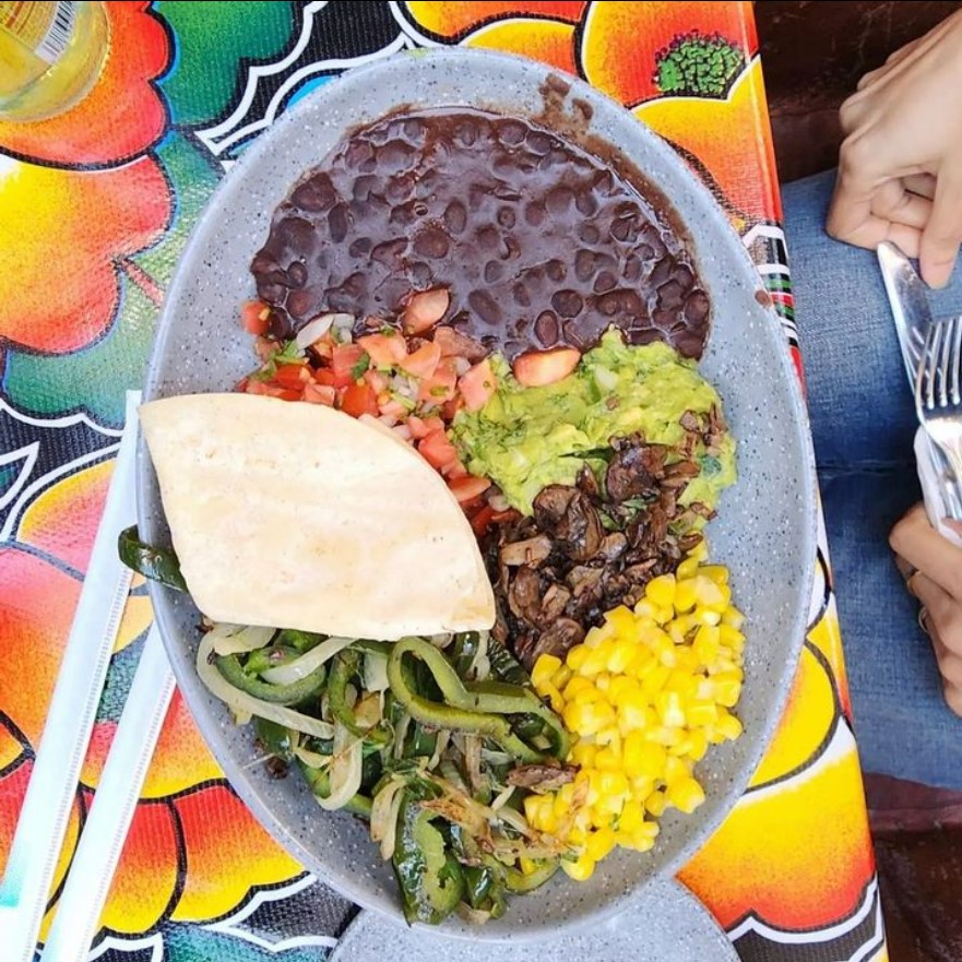 GWMarket's tweet photo. Indulge in this vibrant burrito bowl from @la_palapa, where every bite is a fiesta! https://t.co/XEnDRLdQGt