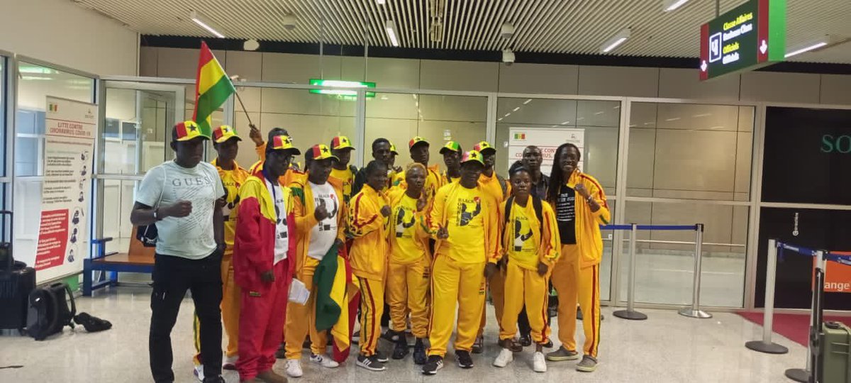 The team landed safely at Dakar-International Airport  Senegal 🇸🇳.

It’s all about Africa  2024 Olympic Qualify’s  in Senegal  Dakar 🔥👇🥊🇬🇭👇.

@ghanaboxingfed @GhanaBoxing 
#GBF
#blackbombers
#blackhitters
#roadtoparis2024
#dakarqualification
#GoForGold