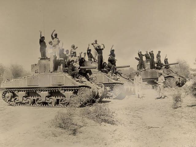 narrativistt's tweet photo. The 1965 war had been short, lasting three weeks from beginning to end, but it had been in the making for a long time, almost from the moment the two nations achieved independence. Lets examine some of the critical events that led to the war.

A 🧵 https://t.co/igUcT41Zos