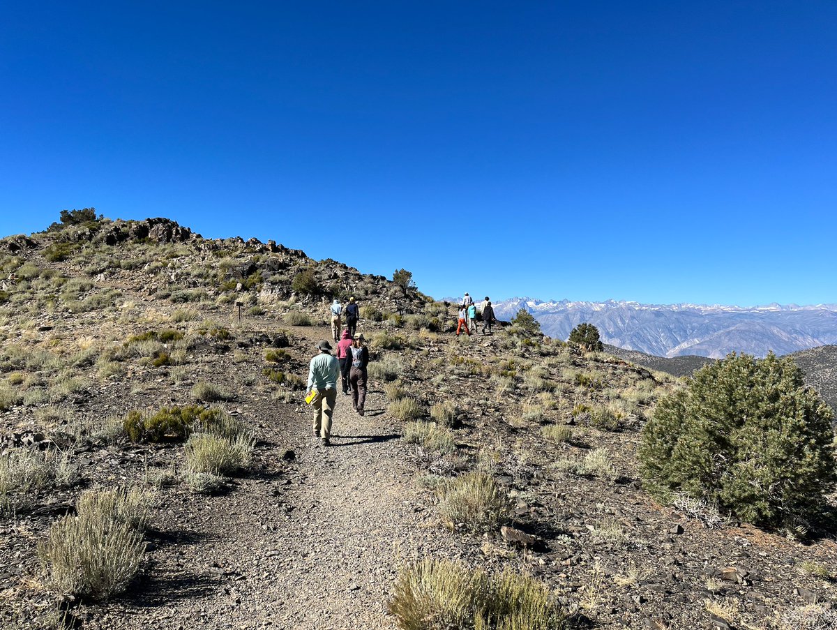 ellenmnelson's tweet photo. First day of classes, which means this amazing summer is coming to an end! So thankful for all the awesome scientist I got to work with and all the interesting geology I was able to see! https://t.co/UOd2CTRfgk