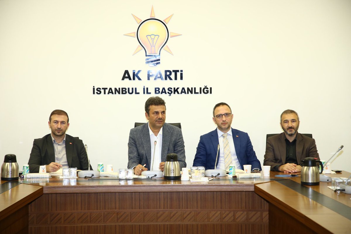 Nurullahaktas__'s tweet photo. İstanbul il teşkilat başkanımız @ismet_ozturk başkanlığında ilçe teşkilat başkanları toplantımızı gerçekleştirdik. https://t.co/vNgha42bnV