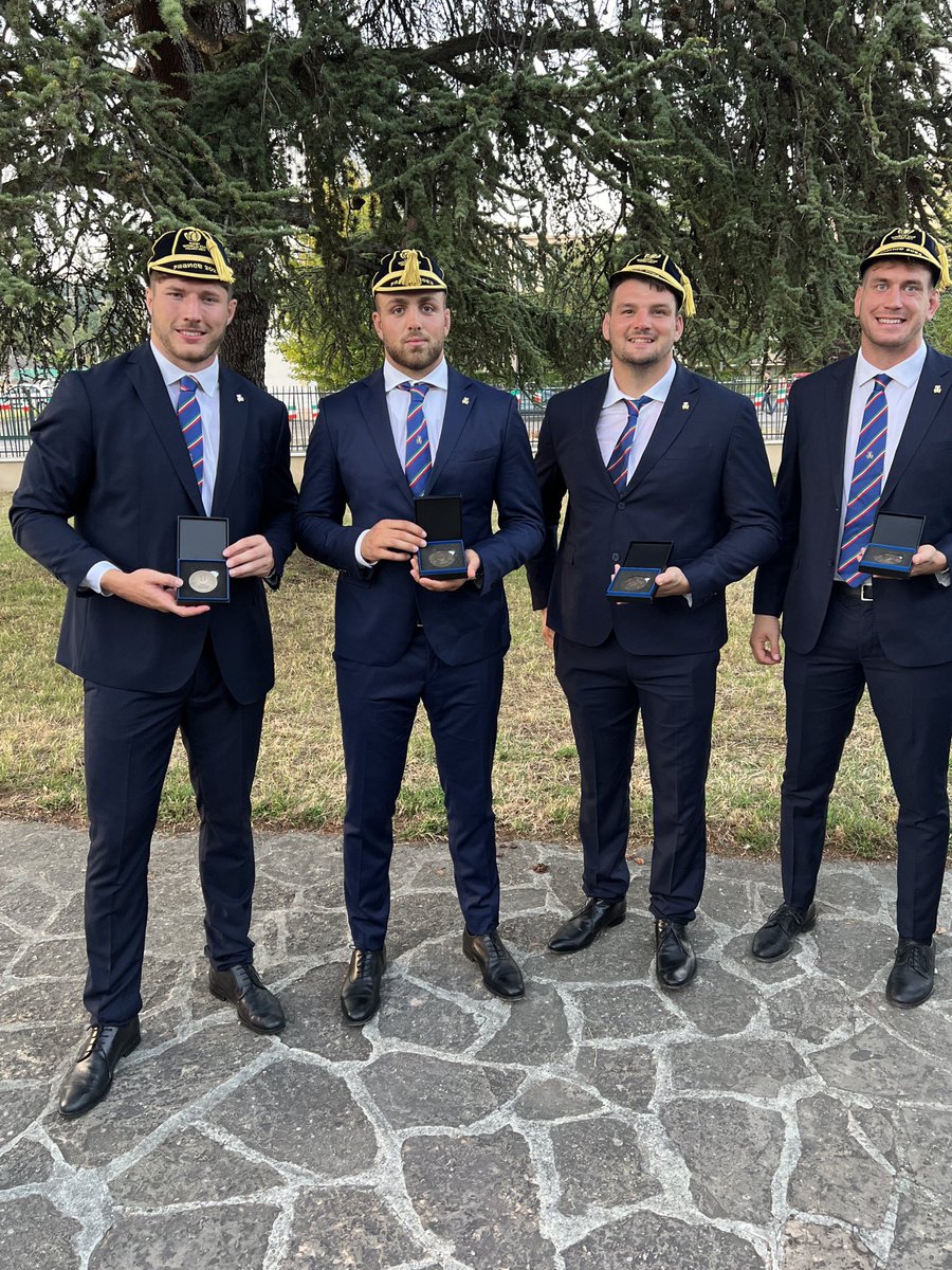 Touchdown in France! 🇫🇷✈️

Thank you to the people of Bourgoin-Jallieu for welcoming us! Merci beaucoup 🙌🏼

Exciting times ahead! @italrugby 🟢⚪️🔴