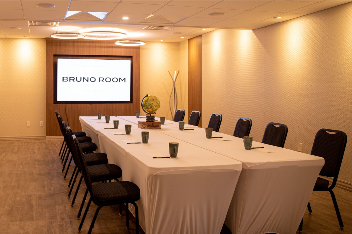 Drumroll, please! 🥁 Meet Bruno, the swanky new addition to our hangout squad! 🙌

Whether it's world domination (uh, we mean business meetings), small shindigs, or cozy soirées, we've got meeting packages to fit all kinds of crews!
bit.ly/3oNH8W9