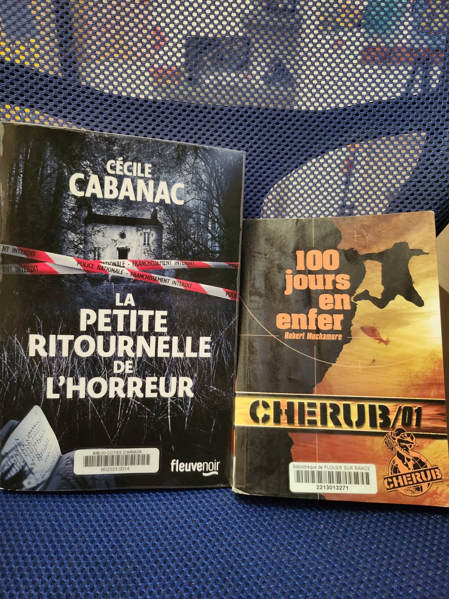 Concours de lecture entre mon fils aîné et moi. 
Le premier qui a terminé gagne un moment de son choix avec l'autre. Ciné, balade en tête à tête, ou autre, l'important c'est le plaisir de lire et d'être ensemble.

#cherub #fleuvenoir #leslouvesdupolar #cecilecabanac #casterman