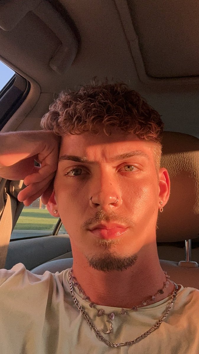 AvocaJoe 🥑 tweet media