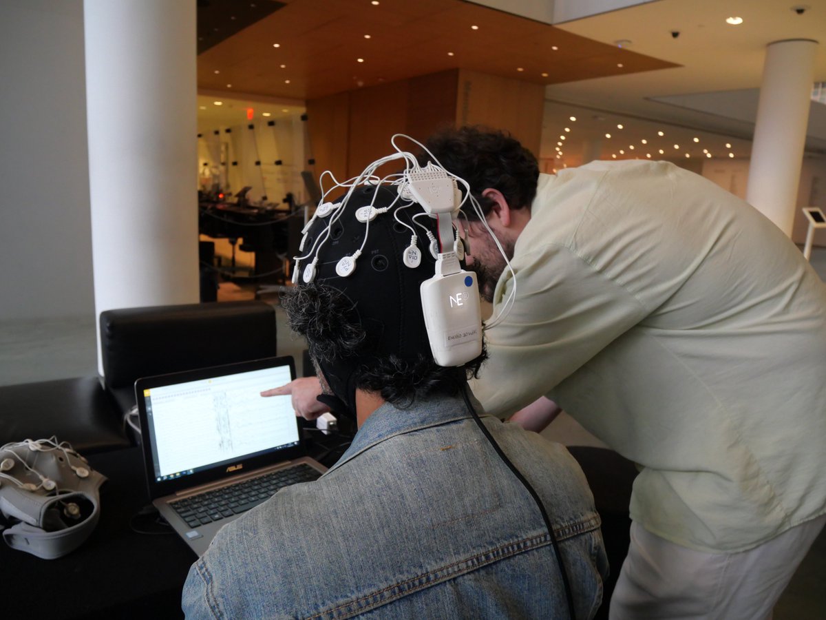 Neuroelectrics's tweet image. 🧠Exciting News! @starlabdf2 and Neuroelectrics have been working with @refikanadol on his groundbreaking project #Unsupervised
This pioneering research initiative at MoMA is revolutionizing the way we perceive and interact with art. Stay tuned for the release of our findings #AI