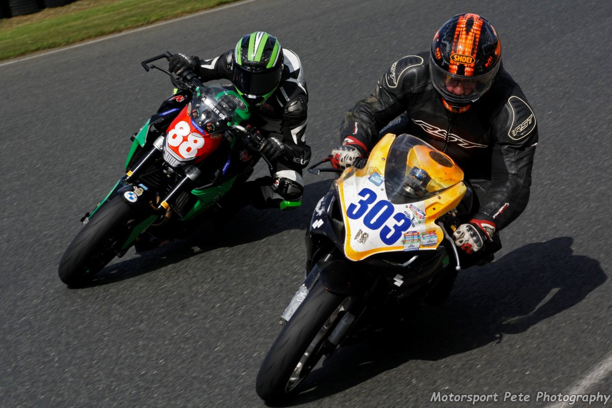 motorpetephotos's tweet image. My photos from #EMRA at #MalloryPark 
flickr.com/photos/motorsp…