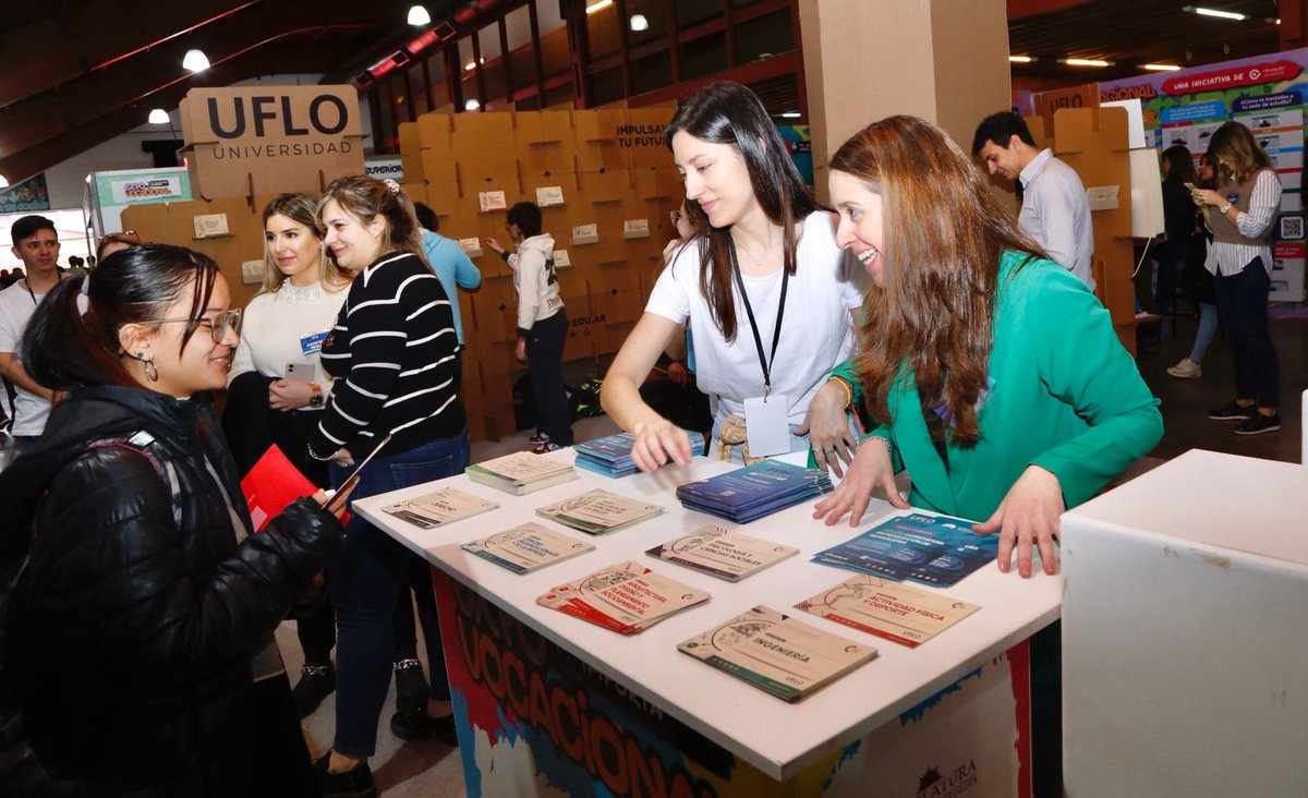 OmarGutierrezOk's tweet photo. Con más de 40 instituciones educativas de la región comenzó la #ExpoVocacional2023.
🎓la muestra de carreras y oficios más importante de la Patagonia.
Te esperamos
🗓️hasta el 8 de septiembre en #EspacioDuam con
📢información
🤔charlas de orientación vocacional
👾 mucha diversión https://t.co/QamDsd0rN8