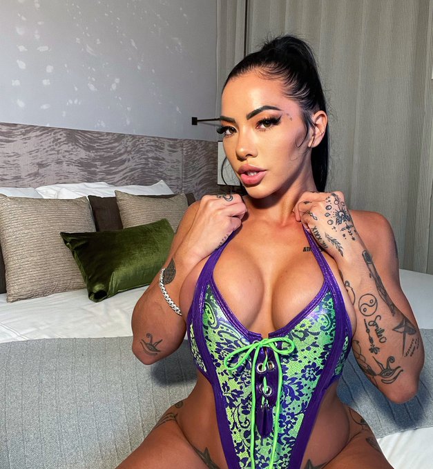 https://t.co/1lTWr2pMYb cum suck on my tits today! New content cumming https://t.co/sgExjxbzd0