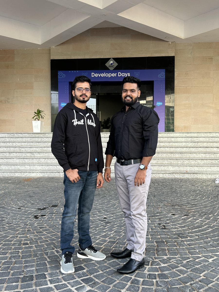 Aamirkhanmandli's tweet photo. โจ After attending the Salesforce Developer Days Event in #Jaipur, the experience was Fantastic and I got some #SWAG ๐ฅณ
#salesforcedeveloperdays #salesforceohana #trailblazercommunity @Benioff @salesforceapac @salesforcejobs @salesforce @SalesforceAdmns https://t.co/CBJ7a7hz1C