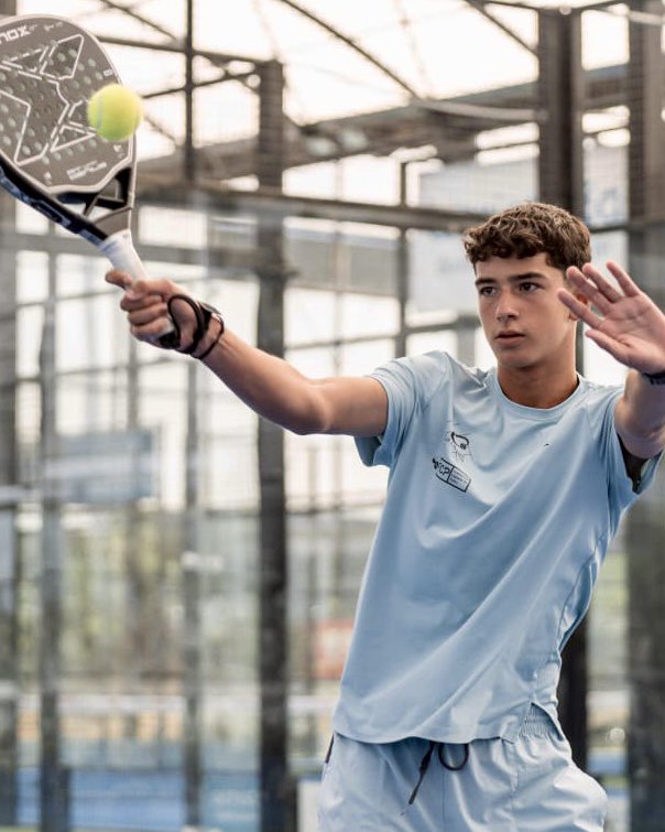 noxpadel's tweet photo. 🏆 Campeonato de España de Menores XXXVI 🏆

¡Nos desborda el orgullo al ver el desempeño del #TeamNoxJR !

🥇 Iago Fuertes - ¡CAMPEÓN de España en la categoría infantil!
🥈 Manuel Castaño - ¡SUBCAMPEÓN de España en la categoría cadete!
🥉 Bentahor Espino - ¡TERCERO de España en la categoría cadete! 
🎾 Manuel Aragón- Llegó a SEMIFINALES en la categoría junior!

Este es solo el comienzo de su brillante trayectoria. ¡Un fuerte aplauso y felicitaciones a estos jóvenes talentos! 👏

¿Te unes a nosotros para enviarles tus felicitaciones? 🎉👇 #CampeonatoDeEspaña #JóvenesPromesas #NoxFutureAcademy #NFA #NoxPadel