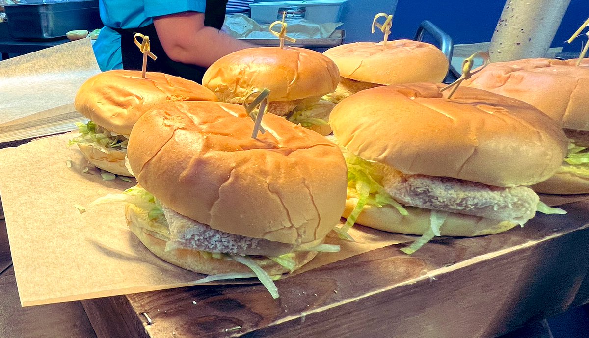ChefBlakemore's tweet image. Today was the first day experiencing the @Academy_Food_UK way for the pupils of our new site In Shrewsbury! Great working with @MattVernonChef to deliver break and lunch at this multi site school!