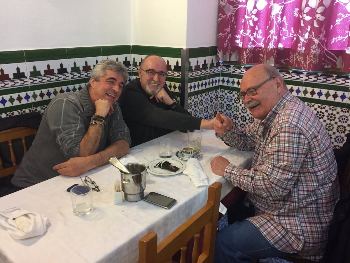 Murió Manolo Pérez Estremera. Un hombre sabio en el cine y en la vida. 
Un gran amigo. 
Ya te estoy echando a faltar.