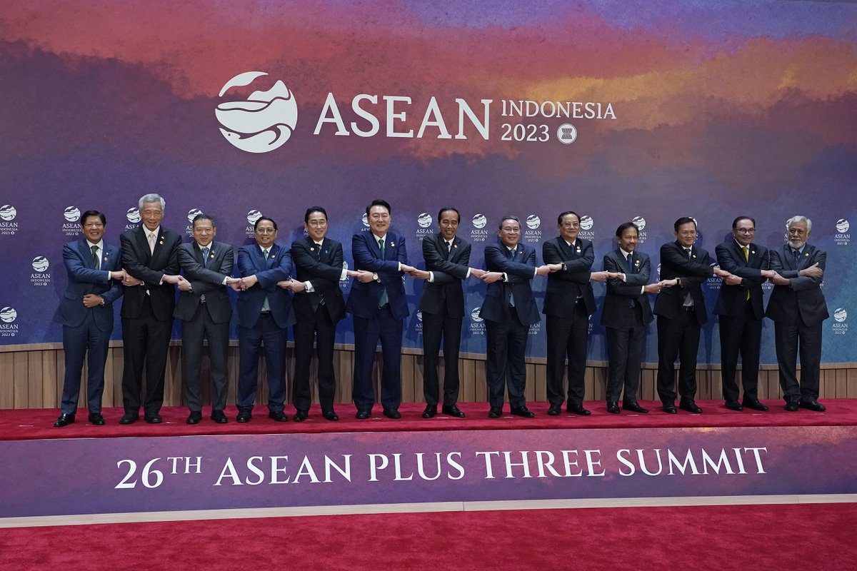 MofaJapan_en's tweet photo. On September 6, the 26th ASEAN Plus Three (Japan-China-Republic of Korea) Summit was held in Jakarta, Indonesia. PM KISHIDA attended the meeting.
https://t.co/t9uH3ilyxH https://t.co/KcBAHnwQ9H