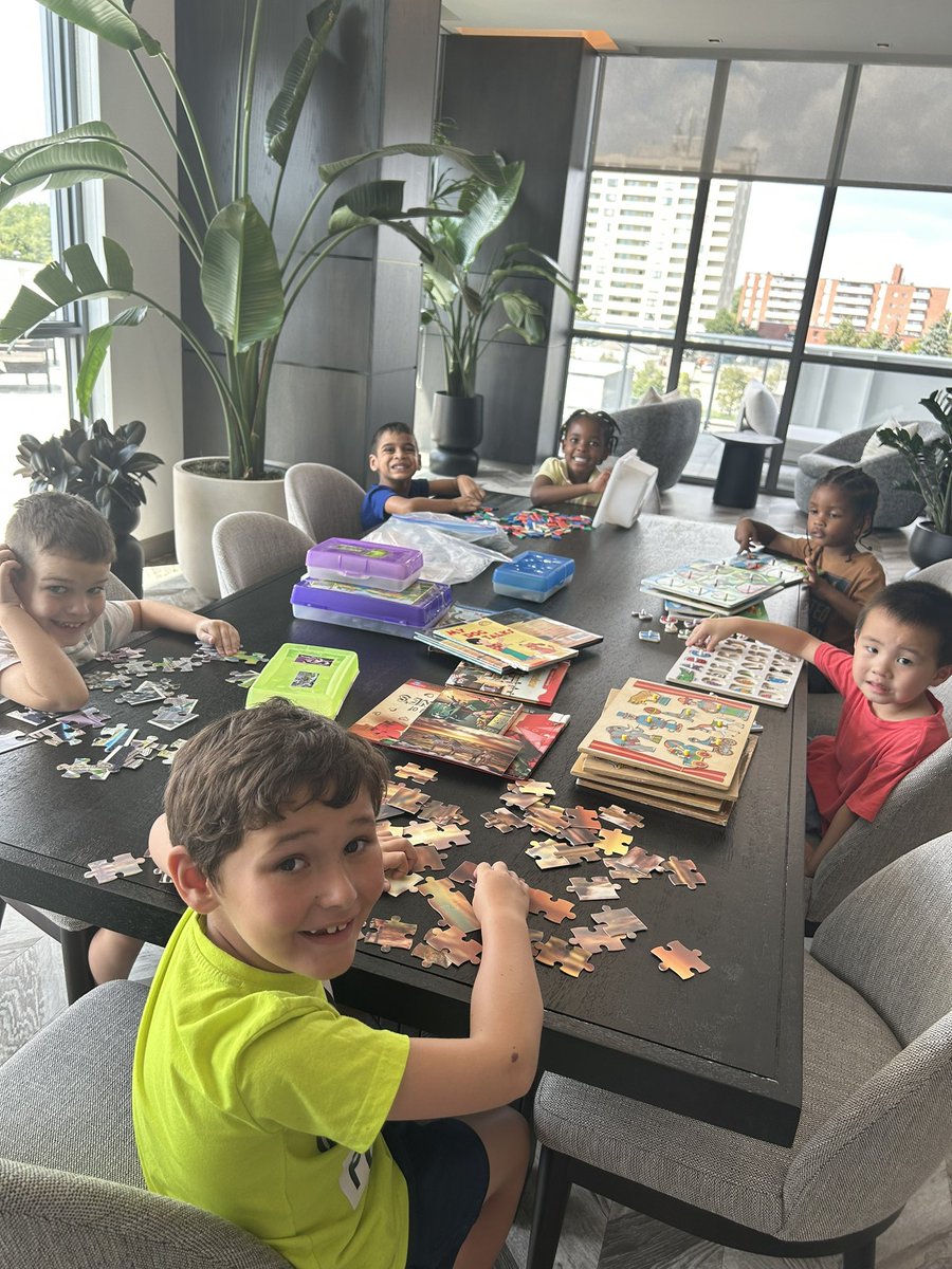 KinderKollegePS's tweet photo. Our friends at @hazelviewproperties have kindly shared their nice, cool 😎 social lounge with us until they get our air conditioning working! It’s much cooler up here! Thank you! #goodneighbours #heatwave #airconditioning #portableclassroom #firstdayofschool #backtoschool https://t.co/oyiTivWyjm