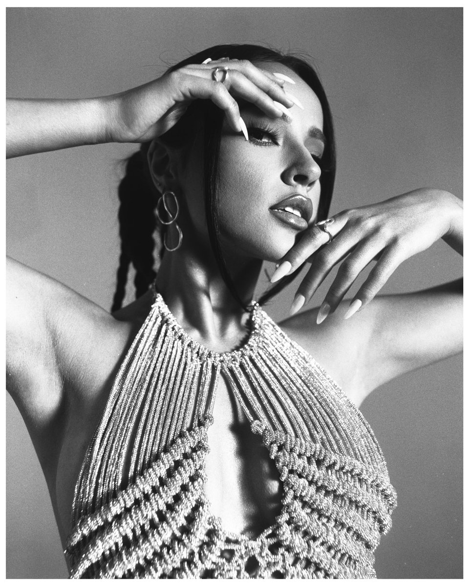 iambeckyg's tweet photo. New era, new covers, new music VERY soon 😘 Gracias Numéro Netherlands ❤️✨ https://t.co/zCJurBGlYk
