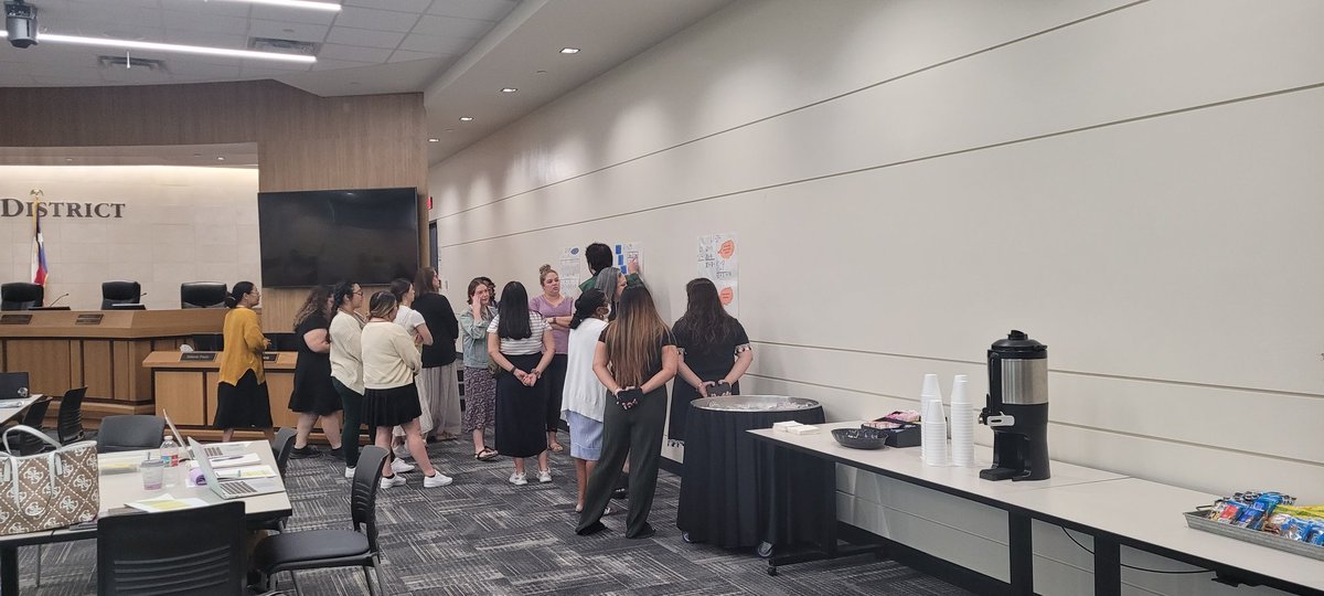 kloneal2's tweet image. Mesquite ISD primary Ts engaging in number sense around addition strategies from a vertical alignment perspective! #mentalmath #propertiesofoperations #lead4ward