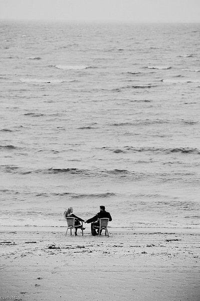 Poesiaitalia's tweet image. Se un giorno non avrai voglia di parlare con nessuno chiamami: staremo in silenzio.

Gabriel García Márquez