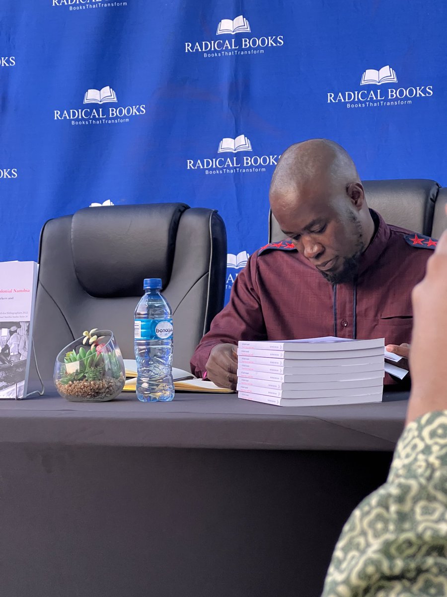 BooksRadical's tweet image. Our book discussions are finally back 💃💃💃🕺🕺🕺#Knoweldgeispower#Diamondwarrior