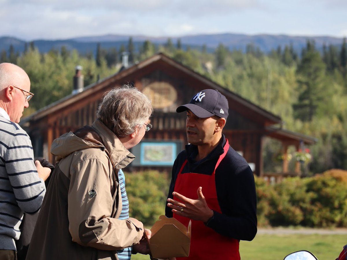 1/2 It was great to see so many friendly faces enjoying the fantastic music and delicious food from Takhini River Ranch yesterday at the @YTLiberalCaucus BBQ!