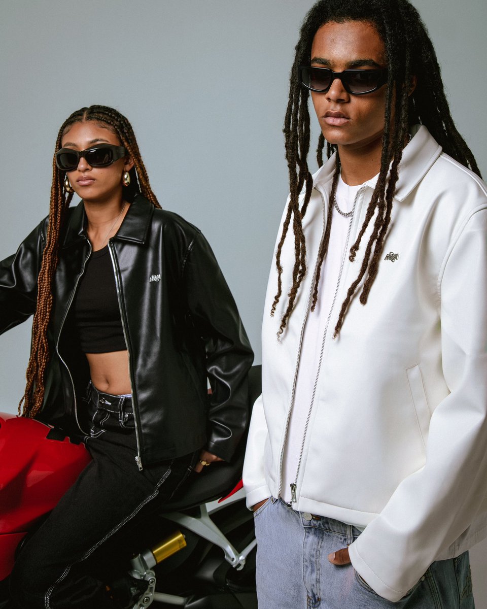 hwacrew's tweet photo. Premier aperçu du drop Adrénaline qui sort le vendredi 15 Septembre à 19h. Plus d’infos très vite. J’espère que t’es prêt.✌🏼 https://t.co/SPMqgY2Qhj