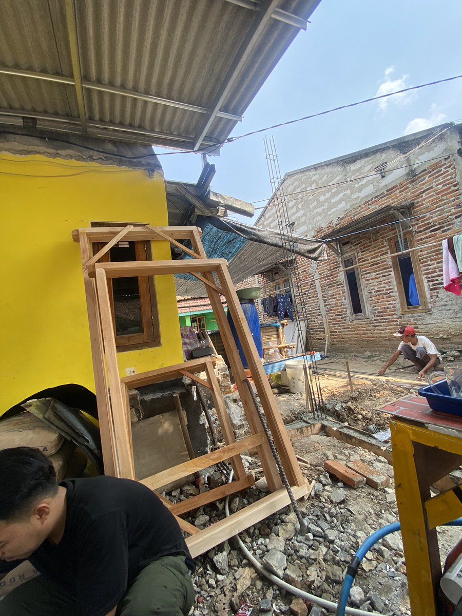 SR_Ruwaida's tweet photo. Bissmillah aja dulu dilancarin rezekinya biar kelar bikin galeri secepatnya aamiin ✨ https://t.co/tm4XlDSkuO
