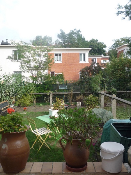 The values and ways of the #GardenCities imagined by #EbenezerHoward and #RaymondUnwin were put into practice in the Paris area by #HenriSellier and Georges Benoît-Levi. How garden cities can still inspire our cities and neighbourhoods?
en.institutparisregion.fr/resources/publ…