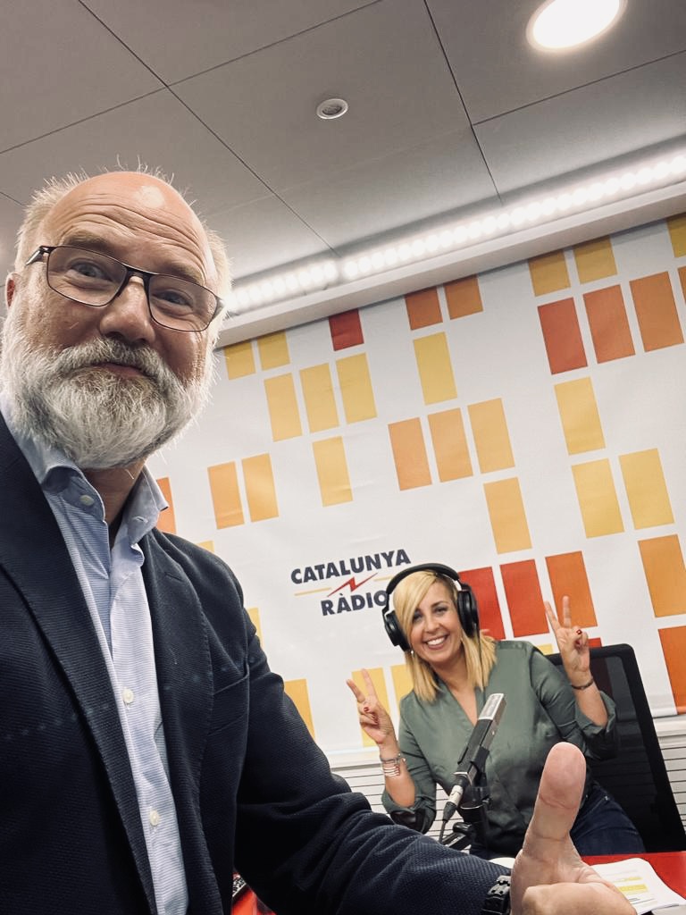 Jordi Urbea Castells (@jordiurbea) on Twitter photo Ja la tenim aquí! La Xantal ja ha tornat!
Comença la nova temporada del #RevolucioCatRadio i ho fa amb la tornada de la <a href="/Xantallavina/">Xantal Llavina Aguilar</a>! Quina alegria tornar a tenir-te entre nosaltres!
Dissabte, primer programa!
#Ogilvy | <a href="/OgilvyES/">Ogilvy Spain</a> (<a href="/Ogilvy/">Ogilvy</a>) Ja la tenim aquí! La Xantal ja ha tornat!
Comença la nova temporada del #RevolucioCatRadio i ho fa amb la tornada de la <a href="/Xantallavina/">Xantal Llavina Aguilar</a>! Quina alegria tornar a tenir-te entre nosaltres!
Dissabte, primer programa!
#Ogilvy | <a href="/OgilvyES/">Ogilvy Spain</a> (<a href="/Ogilvy/">Ogilvy</a>)