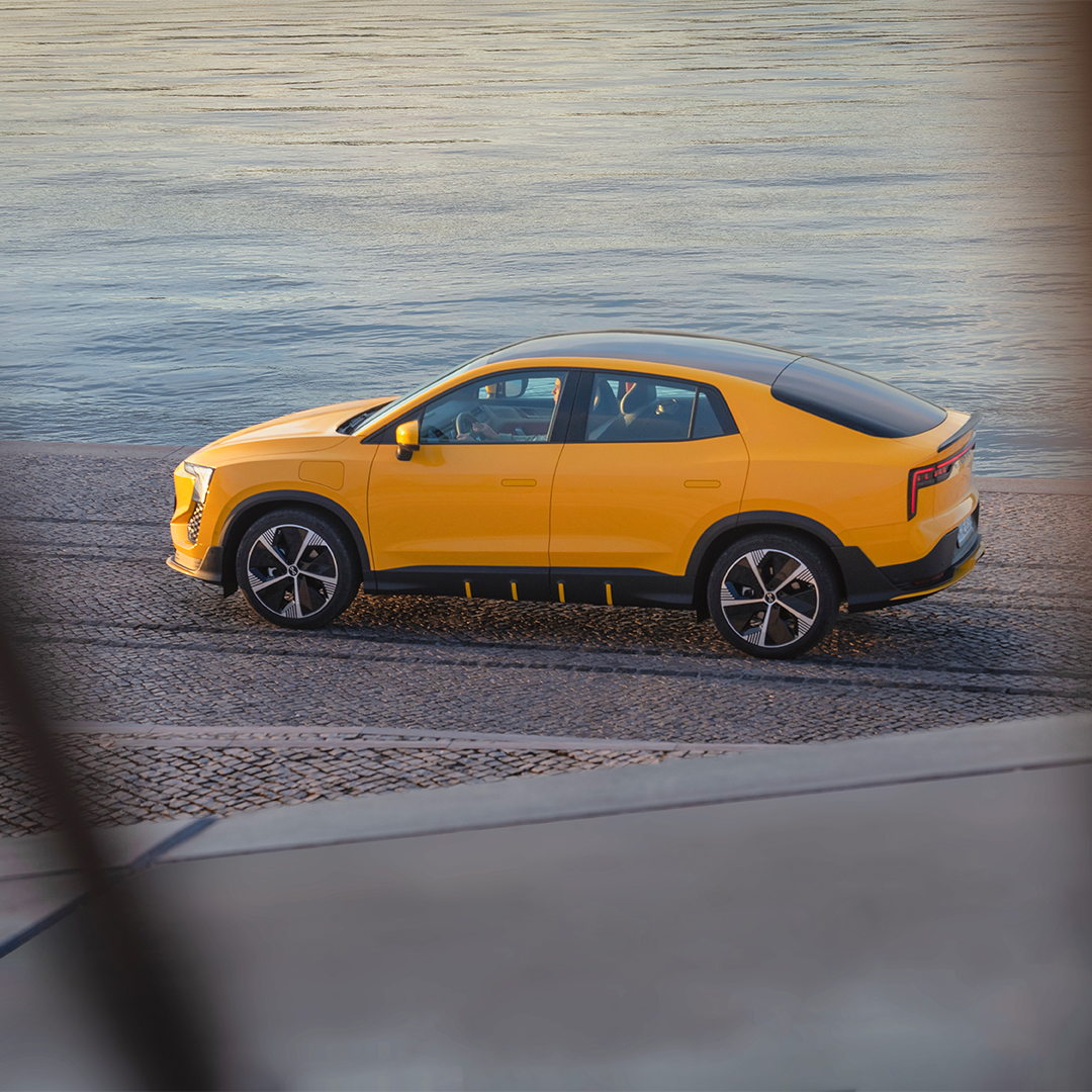 Un jaune poussin pour ne pas passer inaperçu 🐥

Quelle est votre couleur idéale de voiture ? 

#aiways #electricnative