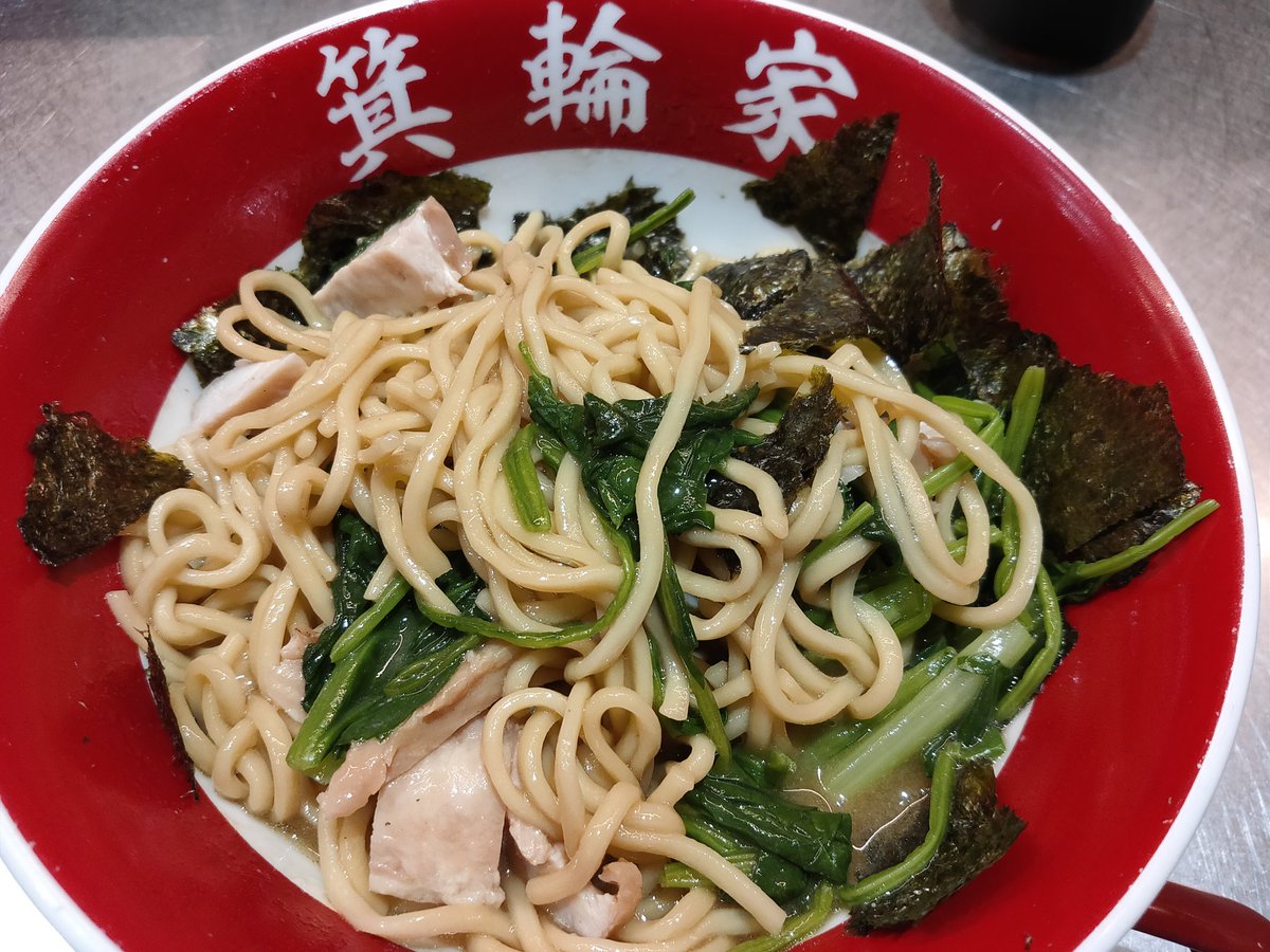 edonomori's tweet photo. 豚不使用鶏家系 箕輪屋@中野
豚不使用鶏家系箕輪屋まぜそば(1玉)＋9月終日ライス無料＋サービスの鶏皮
夜の背徳ラーメンは箕輪屋さんで〆の1杯、まだまだライス付けるとデフォの1.5玉が食べられないので1玉でお願いしました、お心遣いありがとうございますごちそうさまでした😋。🙏
#箕輪屋
#箕輪家 https://t.co/eUGyj2QBeu
